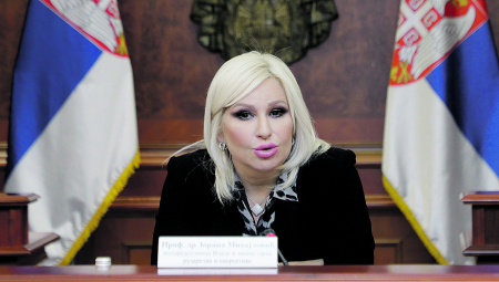 ZORANA ZARATILA I SA LAVROVOM Ministarki ne treba mnogo da sa nekim uđe u žestok fajt