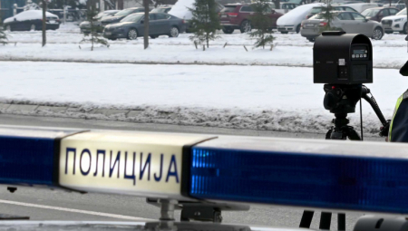 VOZIO SA 2,32 PROMILA ALKOHOLA U KRVI Policija isključila muškarca iz saobraćaja