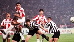 ODREKAO SE SRBIJE, OSVOJIO DUPLU KRUNU SA ZVEZDOM, PA POSTAO LEGENDA PREMIJER LIGE! Gde je nestao čuveni Ćare, prvi Srbin kapiten u Engleskoj? (FOTO)