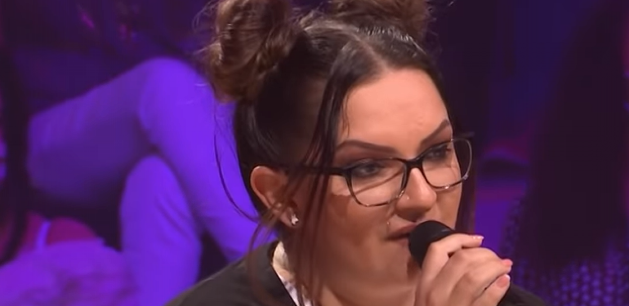 HIT Zvezdi Granda pune ruke dolara: OVAKO NI ĐANIJA NISU ZAKITILI (FOTO)