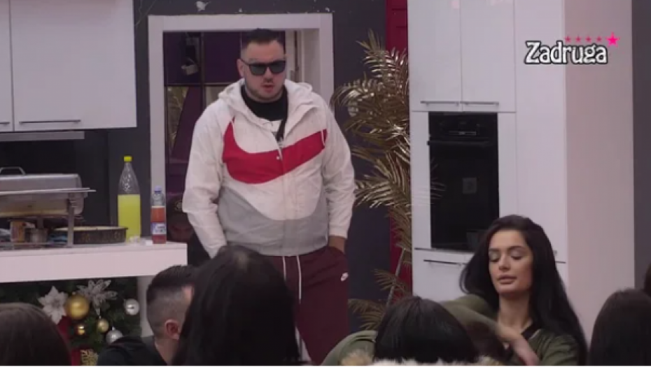 OVO ĆE ŠOKIRATI MNOGE! Car dočekao jutro u Dalilinom krevetu, ovo ga je odalo da ne može bez nje!