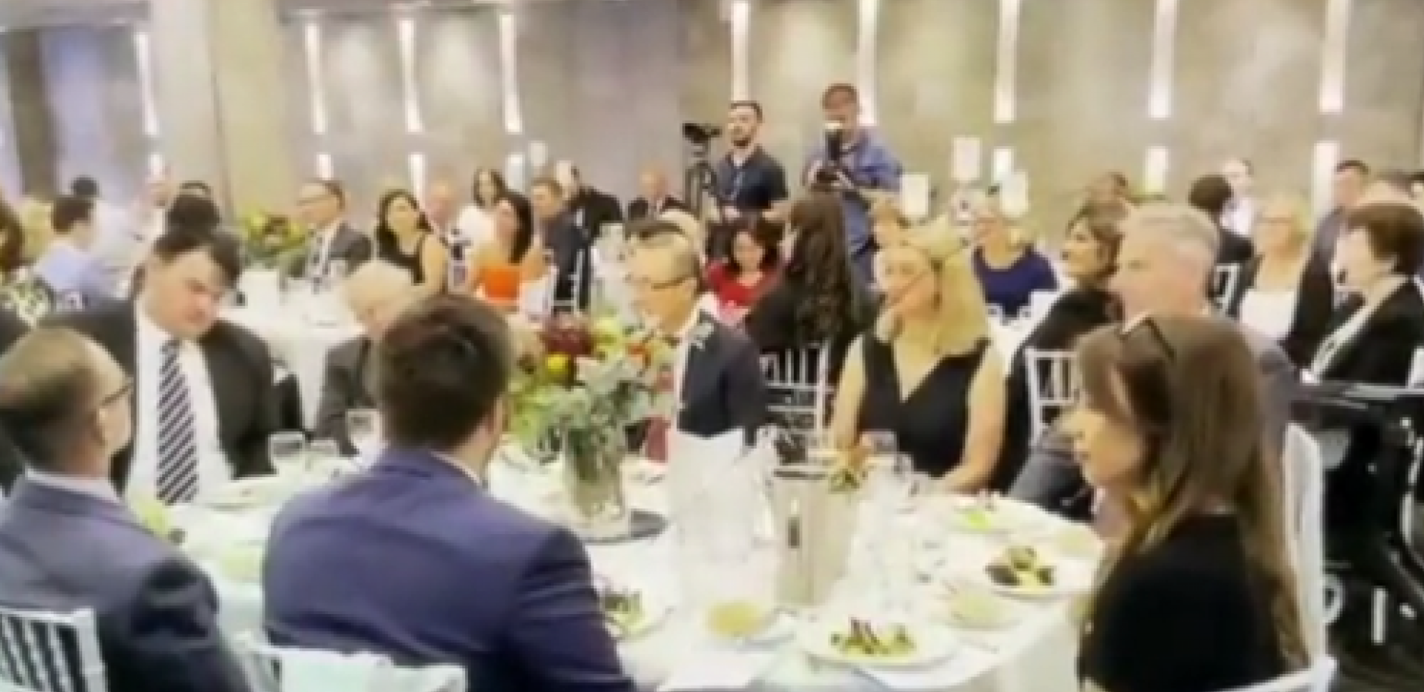 PROCUREO TAJNI SNIMAK ALEKSA HOKA! Australijski ministar je OVAKO govorio o Đokoviću, a sada želi da ga IZBACI iz zemlje! (VIDEO)