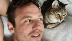 ŽENE GA PLAĆAJU 6.000 EVRA ZA JEDNU NOĆ Ovaj momak ima "SPECIFIČNO" zanimanje, a evo zašto je toliko dobar u tome!