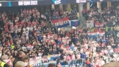 USTAŠKE HORDE DIVLJAJU U SEGEDINU Ubij Srbina! To su njihove evropske vrednosti (FOTO/VIDEO)