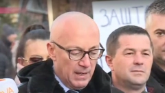 RAKIĆ SA BARIKADA Želimo samo da sačuvamo svoje porodice (VIDEO)