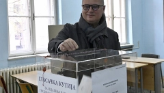VESIĆ GLASAO I PORUČIO Za napredak ka Evropskoj uniji, da Srbija postane zrelo i demokratsko društvo