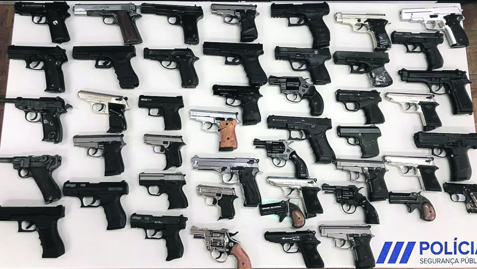 SRBIJA I EUROPOL RAZORUŽALI MAFIJU Veliki udarac za kriminalne klanove u međunarodnoj operaciji Konversus