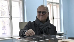 VESIĆ PORŽAO VUČIĆEVU KANDIDATURU Prvi put se oglasio na ovaj način (VIDEO)