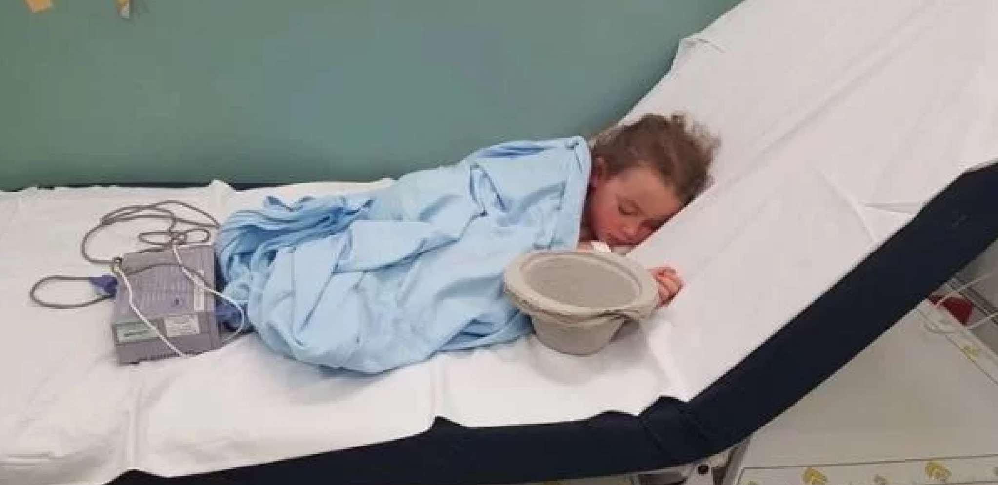 RODITELJI OČAJNI, DECA IM OBOLEVAJU OD HEPATITISA: Uzrok još nije poznat, napada decu do 10 godina starosti, a simptomi su kao kod najobičnijeg virusa