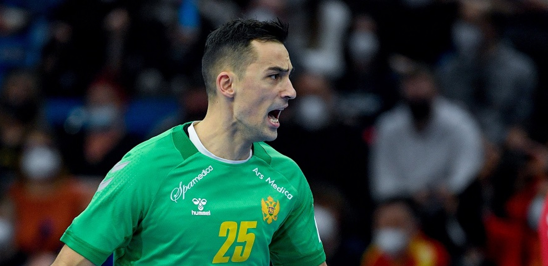 EKSPRESNA KAZNA Sukob igrača i navijača na EP, ne pamti se kada se igrač ovako sramno poneo