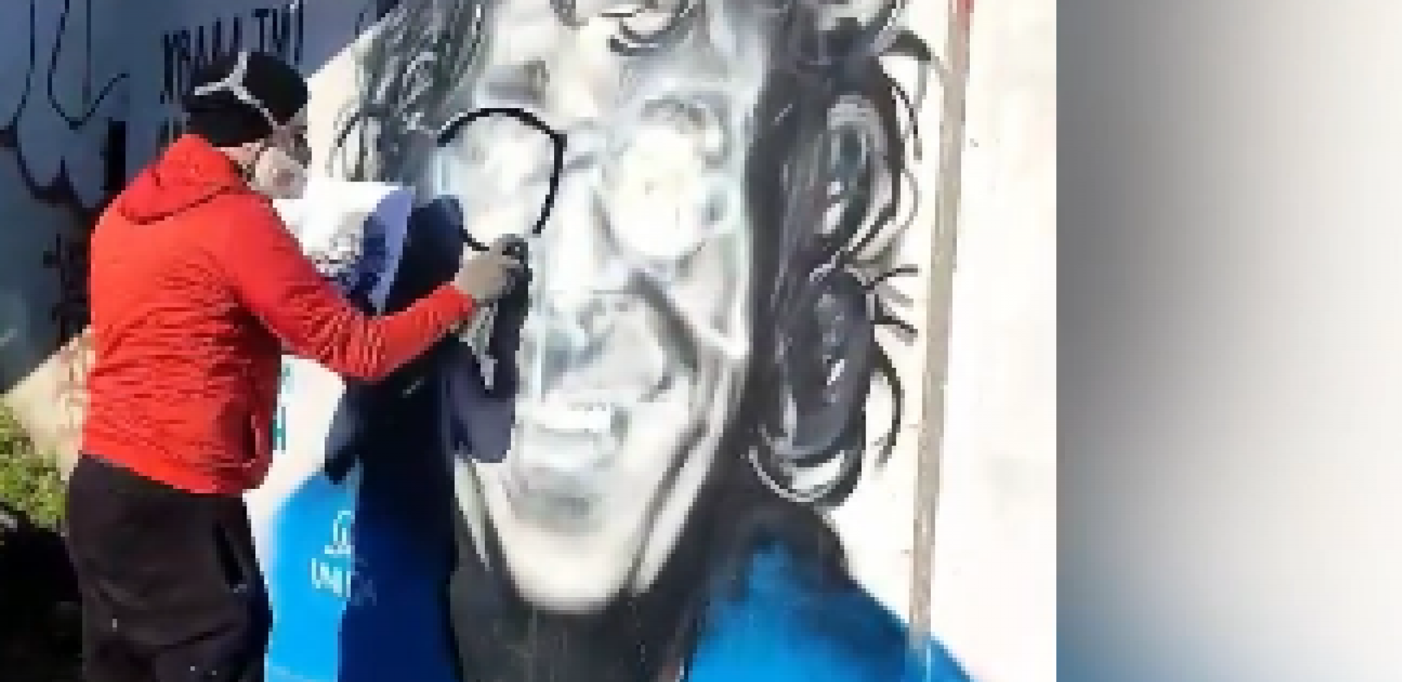 SJAJNO! Beogradski maraton obnovio mural sa likom Dragoljuba Ðuričića!