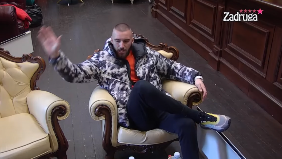 ANA I MILICA SU PROŠLOST! Mensur bacio oko na ovu atraktivnu zadrugarku, a ni ona mu nije odolela, nova ljubav na pomolu?!