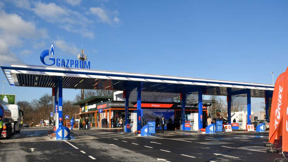 JEDNA OD NAJPOZNATIJIH BENZINSKIH STANICA U BEOGRADU U NOVOM RUHU NIS u modernizaciju „Zmaja“ uložio više od 3 miliona evra (GALERIJA)