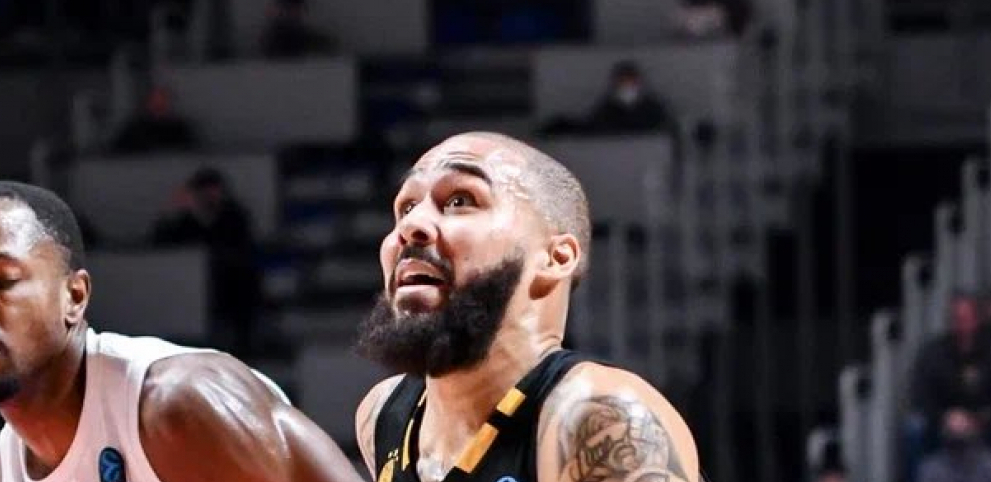 KOŠARKAŠ PARTIZANA IMAO SAOBRAĆAJKU Dalas Mur krvave glave završio u Urgentnom centru