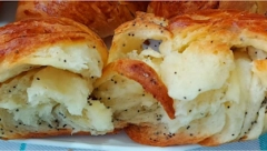 VRHUNSKO PECIVO ZA SVAKU PRILIKU Kifle od lisnatog testa, zadovoljstvo koje traje (VIDEO)