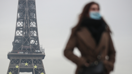 VELIKI PROBLEMI U FRANCUSKOJ: Zbog štrajka otkazano 10 odsto letova sa aerodroma Šarl De Gol