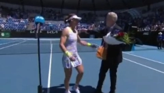 ZBOG DEPORTACIJE NOVAKA! Obrušili se na njega: Prvi čovek AO brutalno ponižen (VIDEO)