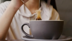 ZA MINUT SPUŠTA PRITISAK Ovaj čaj je spas za holesterol, reguliše masnoće u krvi, a dovoljna vam je jedna veća šolja dnevno!