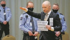 MASOVNI UBICA ANDERS BREJVIK OSTAJE IZA REŠETAKA Norveški sud prelomio - previše je OPASAN da izađe, zakatančili ga i BACILI KLJUČ!