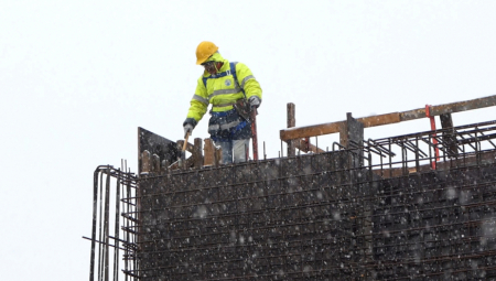 HOROR NA MOSTU KOD NEGOTINA Na radnika se obrušila cela konstrukcija i ubila ga na mestu!