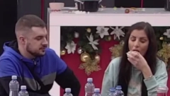 GRUJINO SKANDALOZNO PONAŠANJE SE NASTAVLJA! Nakon što je ostavio suprugu, izvređao ljubavnicu, sada sedi sa ljubavnicom kao da ništa nije bilo!