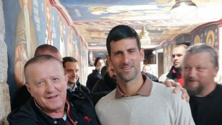 NOVAK ODUŠEVIO! Đoković posetio Ostrog u posebnom društvu (VIDEO)