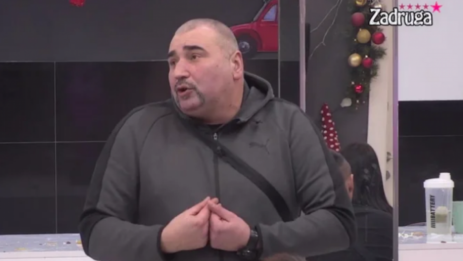 MIKI ORGANIZUJE GRAĐANSKO VENČANJE! Zadrugar ne krije sreću, počeo da plače pred cimerima, a ovo je sve prisutne razgalilo!