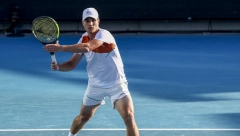 DEDA GENERAL, IDOL FEDERER, SAVETI ĐOKOVIĆA I "LUDI" ARGENTINAC! Ko je Miomir Kecmanović, srpski teniser koji želi da osveti Novaka u Australiji? (FOTO)
