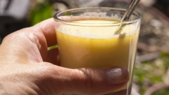 NARODNI LEK KOJI U MOMENTU SNIŽAVA PRITISAK: Pola litra ovog soka dnevno, produžiće vam život