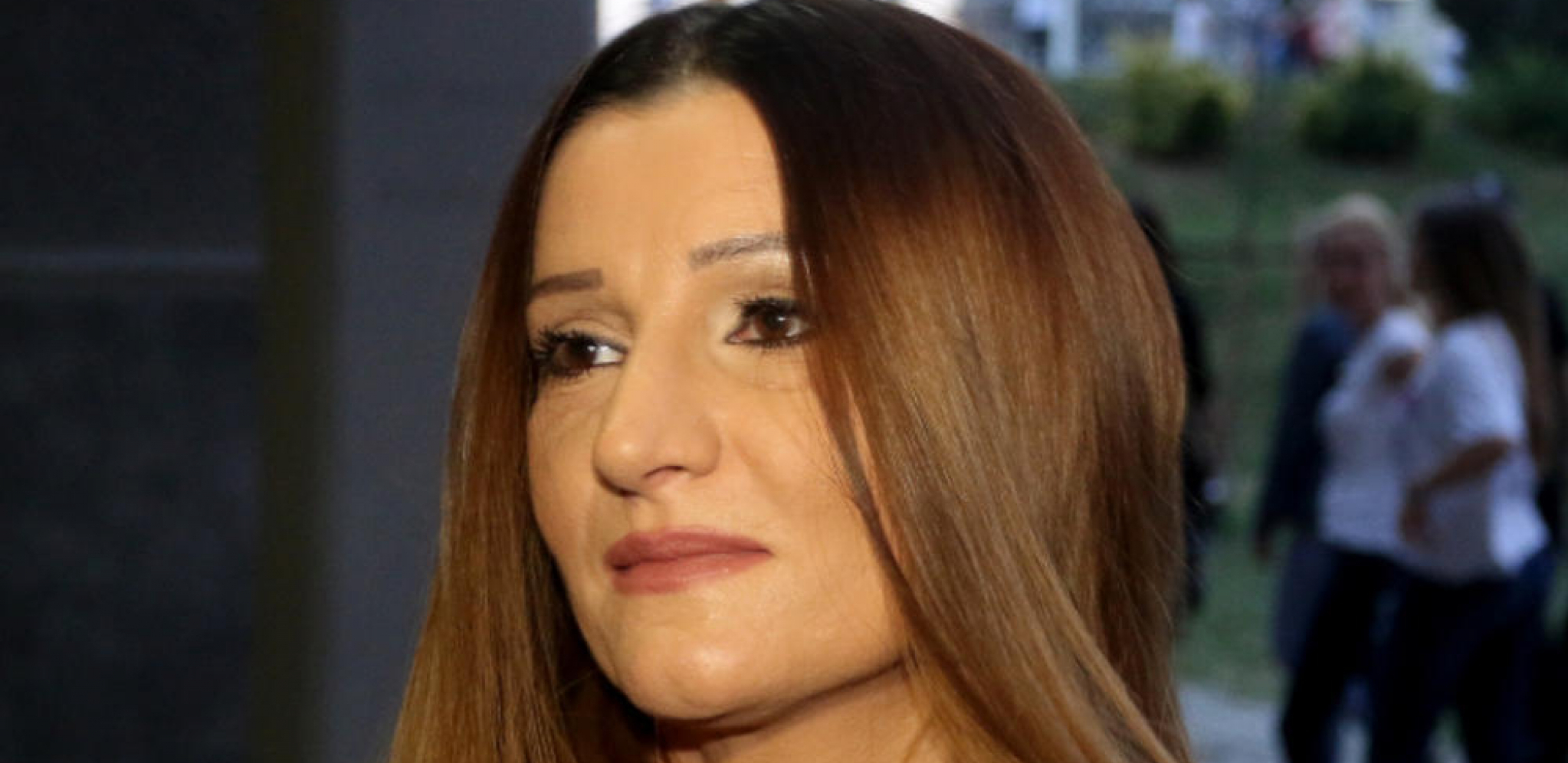 NIJE ISTA OSOBA! Isplivala nikad viđena fotografija Mire Škorić iz mlađih dana, pevačica ne liči na sebe! (FOTO)
