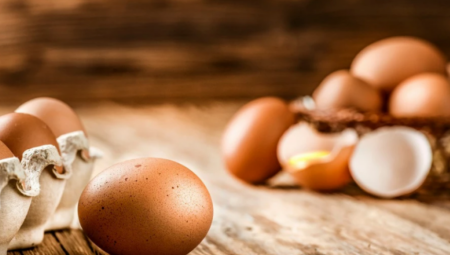 U VELIKOJ BRITANIJI NESTAŠICA JAJA Cena osnovne životne namirnice skoro tri puta veća