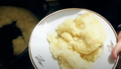 NAJPOZNATIJE JELO ISTOČNE SRBIJE Belmuž je tradicionalna pastirska hrana, toliko dobra da se danas služi u kafanama!