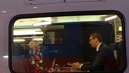 PREDSEDNIK VUČIĆ VODITELJKI: Jeste li se vi testirali?