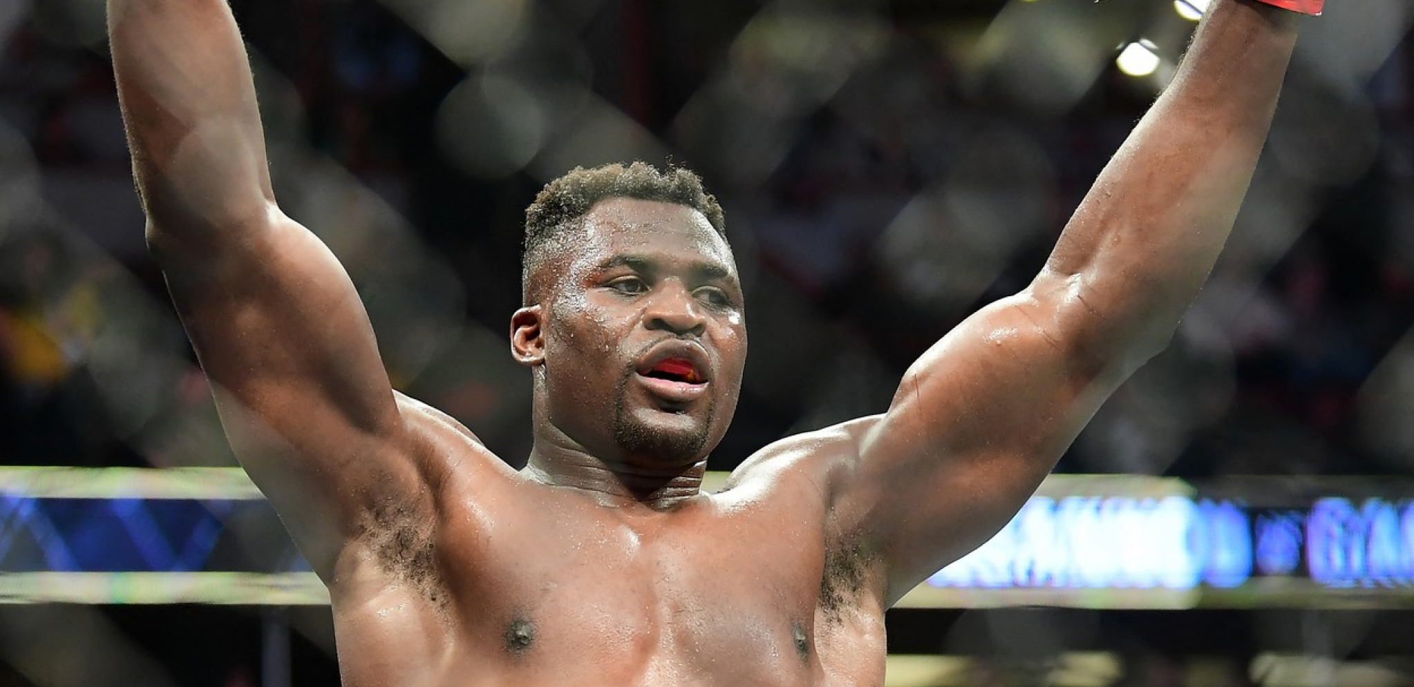 MOŽE LI JAČE? Fudbaler Reala krenuo na MMA zvezdu, zbog njegovih udaraca, samo se nasmejao (VIDEO)