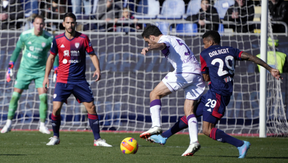 NEMA VLAHOVIĆA, NEMA NI POBEDE! Fiorentina kiksnula, ali je drugi Srbin postao heroj! (VIDEO)