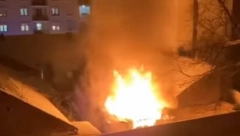 POŽAR U NOVOM SADU! Veliki broj vatrogasnih vozila se bori sa stihijom, saobraćaj obustavljen (VIDEO)