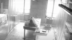 HOROR U TVERU Snimak šokirao svet, da li je lažan? Oživeo leš u mrtvačnici! (VIDEO)