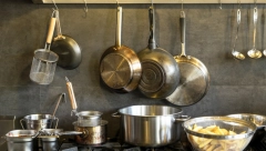 HEMIKALIJE IZ OVOG POSUĐA I AMBALAŽE NEMOGUĆE JE UNIŠTITI Dr Buha otkriva kako se zaštititi od opasnih otrova