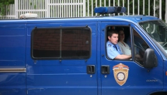 TEŠKA DRAMA U BORU Radnik oteo nož dok se u firmi sekla torta i zaključao se u jednoj prostoriji