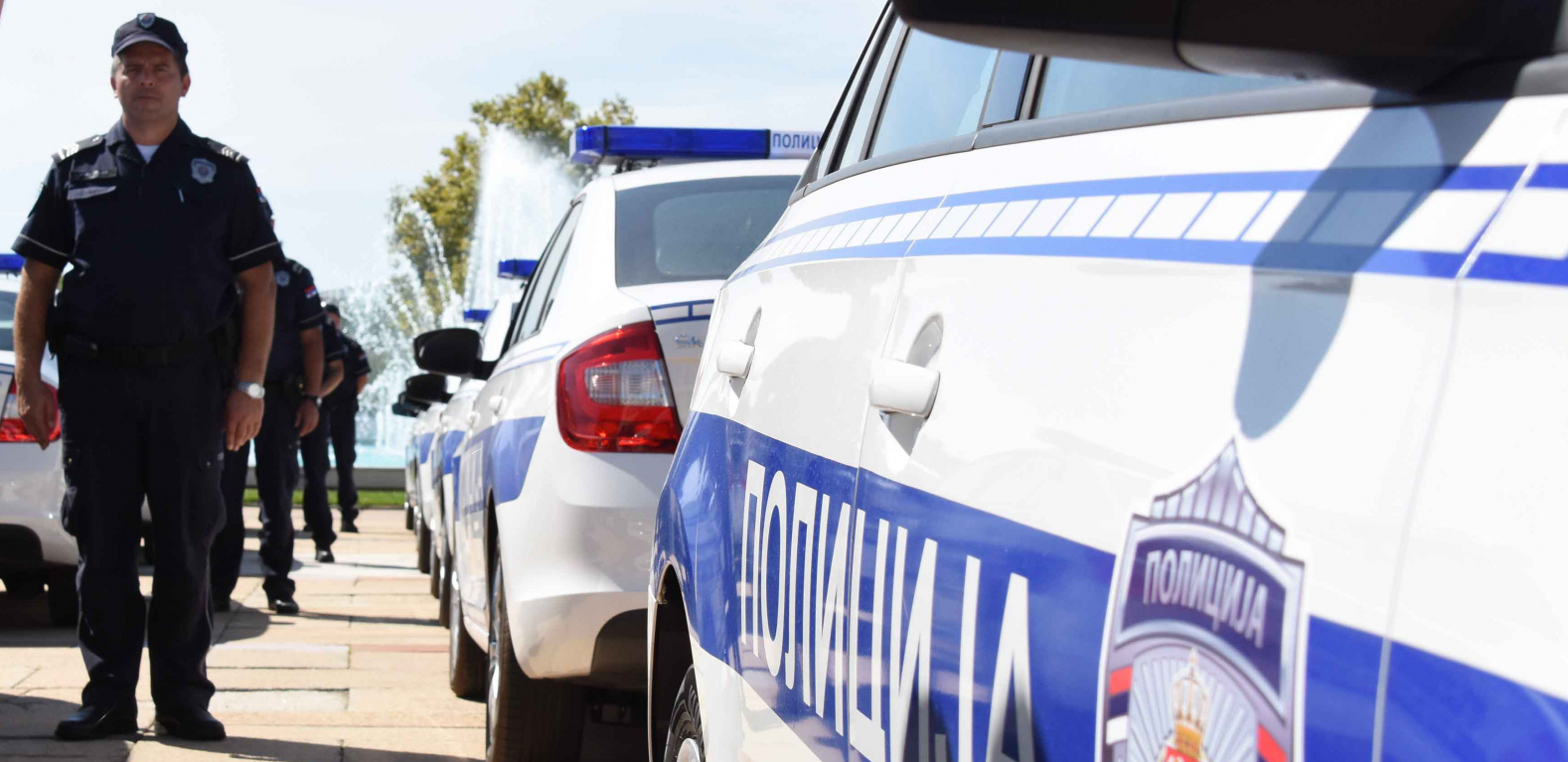 NA MESTU NESREĆE GDE SU SE MLADIĆI ZAKUCALI PORŠEOM U ZID Od jačine udara motor ispao iz automobila: Ovde divljaju gore nego na Ibarskoj!