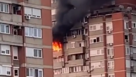 POŽAR U MIRIJEVU Goreo stan na četvrtm spratu, vatrogasna služba odmah reagovala, ima mrtvih