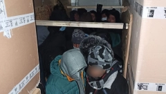 PREVOZILI ILEGALNE MIGRANTE U Mađarskoj uhapšeni srpski državljani