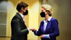 PREMIJERKA SE OGLASILA IZ BRISELA Brnabić na važnim sastancima: Ovo je nesvakidašnje!