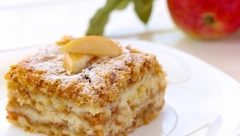 Fantastičan recept iz mamine beležnice: Mirisni zimski kolač sa suvim voćem, ljubav na prvi zalogaj