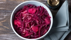 OBARA I PRITISAK I ŠEĆER ZA MINUT Ovo povrće je nepravedno zapostavljeno, a toliko je blagotvorno, da ćete već danas praviti salatu!