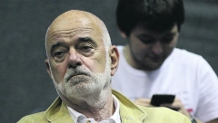 PORTPAROLKA BORISA TADIĆA OSUDILA NAPADE NA NOVINARE I UREDNIKE Skandalozno agresivno ponašanje Ponoša i Vladete!