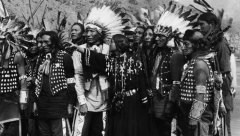 RAME UZ RAME SA SRPSKIM GVOZDENIM PUKOM Ovi ljudi su se sa našim precima zajedno borili u Prvom svetskom ratu!