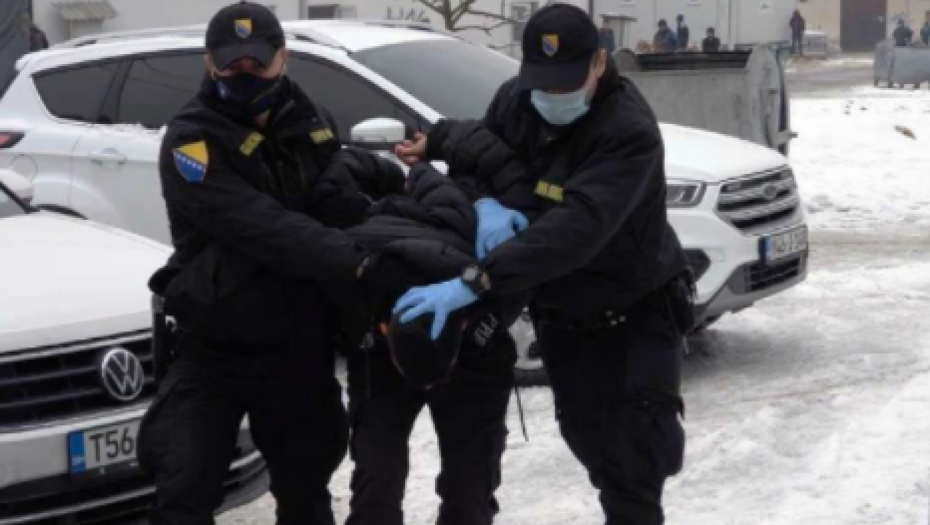 PAO DILER U STAROJ PAZOVI Policija u šupi pronašla opojnu drogu