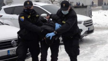 PAO DILER U STAROJ PAZOVI Policija u šupi pronašla opojnu drogu