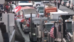 KAMIONDŽIJE IZ KANADE POKRENULE SVETSKI BUNT! I njihove evropske kolege protiv kovid mera (VIDEO)